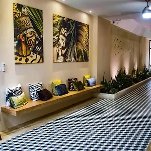 Amira Aparthotel